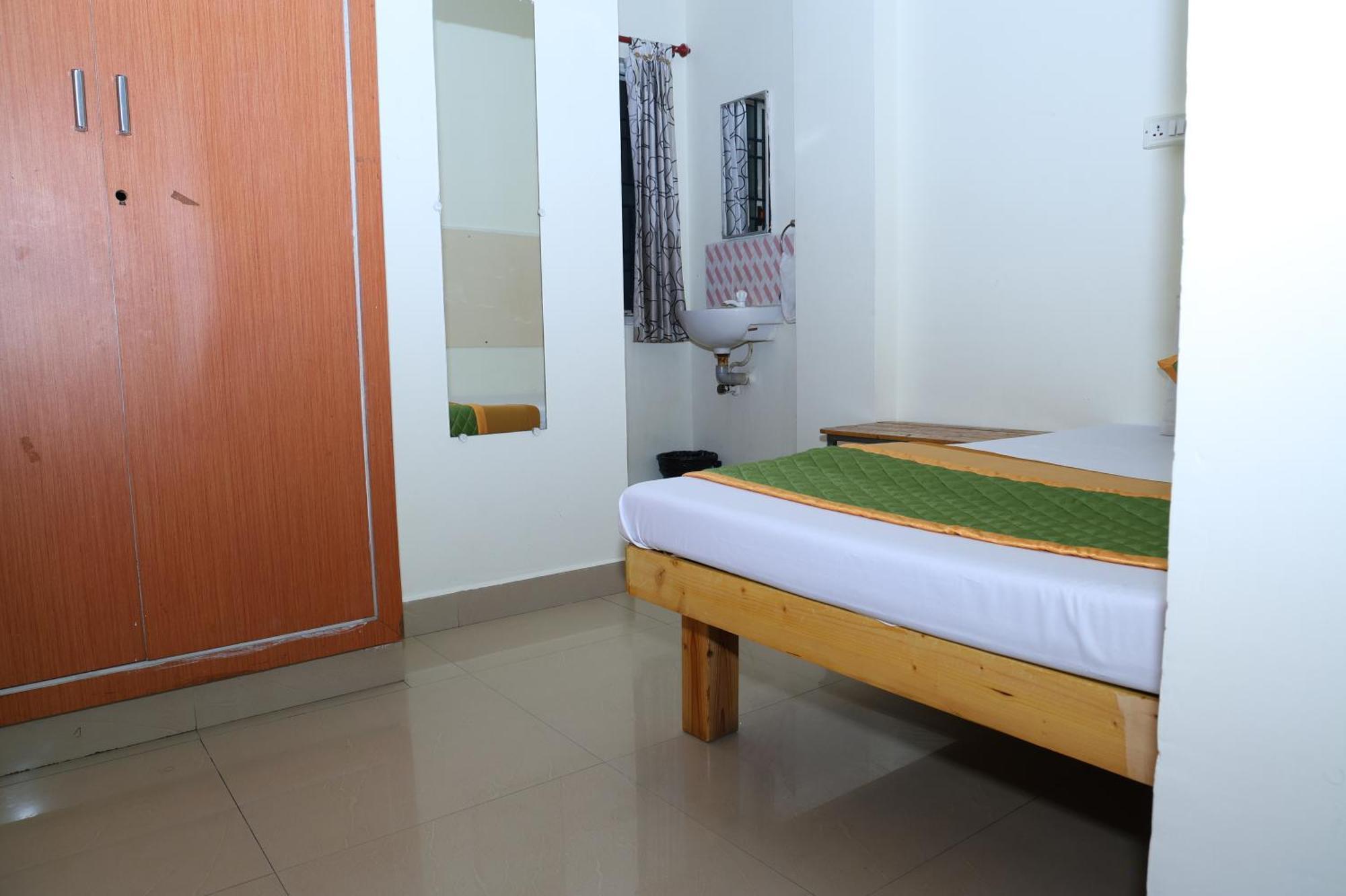 Royal Green Airport Transit Accommodation Madras Buitenkant foto